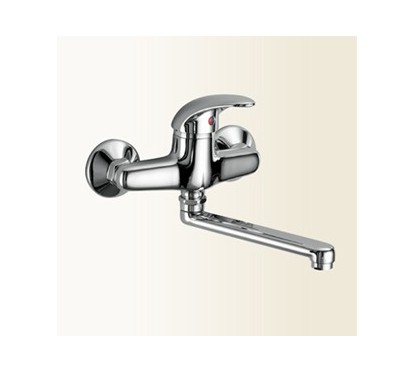 LINEA CUCINA Miscelatore per lavello a parete finitura cromo