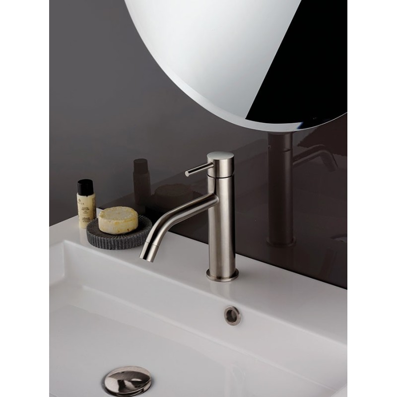 XONI miscelatore lavabo in acciaio inox con scarico finitura cromo