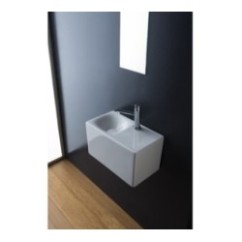 CUBE 42 H24 lavabo d'appoggio o sospeso