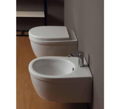 YOUNG vaso + bidet sospesi finitura bianco lucido