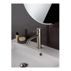 XONI miscelatore lavabo in acciaio inox con scarico finitura cromo
