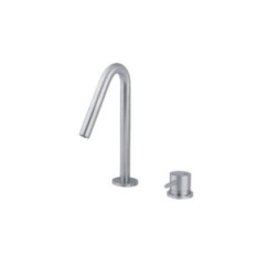 INOX Miscelatore cucina in acciaio inox con comando remoto e canna girevole finitura acciaio spazzolato