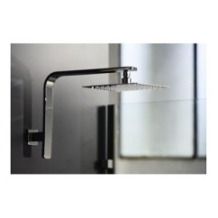 LYBRA QUADRO kit soffione con presa acqua e doccia. Soffione 250x250 mm.